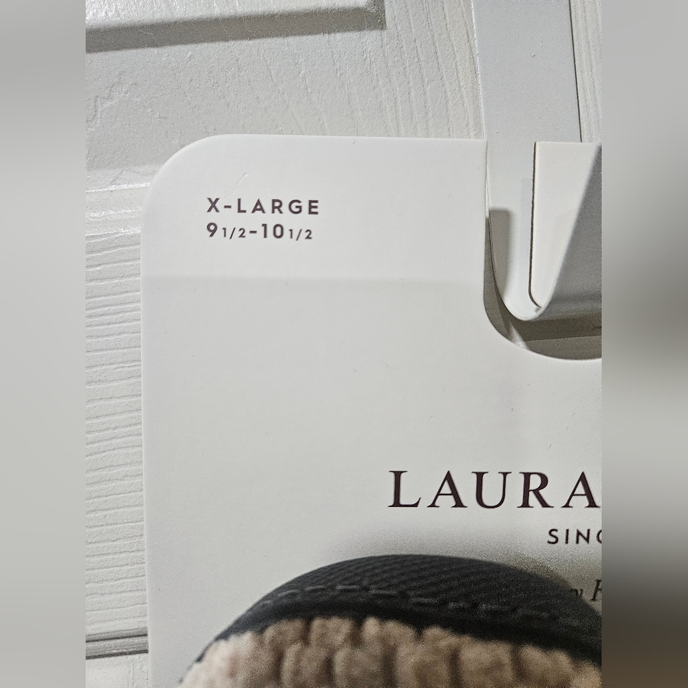 Laura Ashley Memory Foam Slippers - XL - Picture 3 of 8
